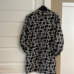 NWOT Spring black & white trench coat style